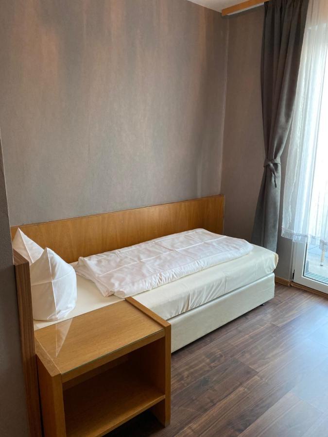 Hotel Rheinstein Рюдесхайм-на-Рейне Экстерьер фото